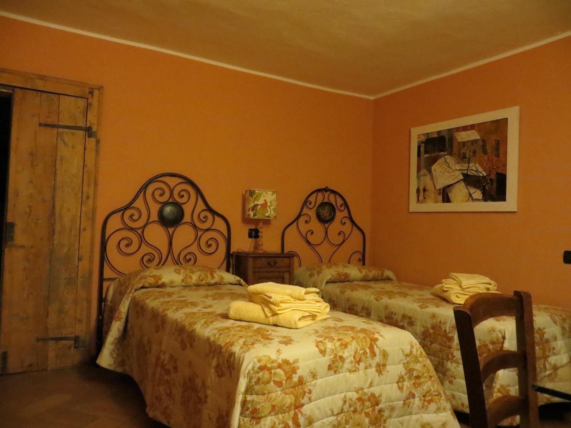 La Ca' Di Sala Bed & Breakfast Margno Room photo